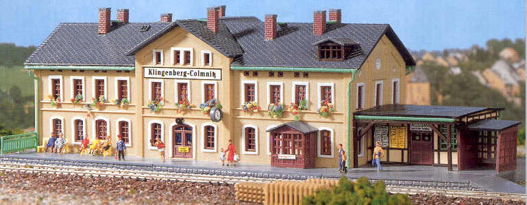 Modelová železnice - TT Stavebnice - nádraží "Klingenberg-Colmnitz"