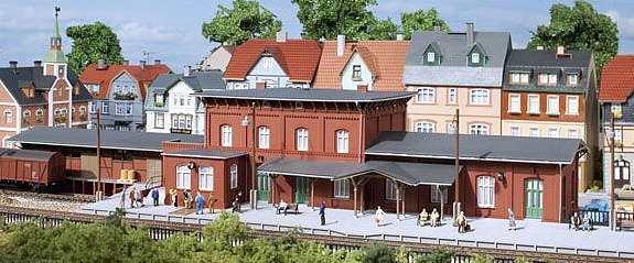 Modelová železnice - TT Stavebnice - nádraží "Wittenburg"