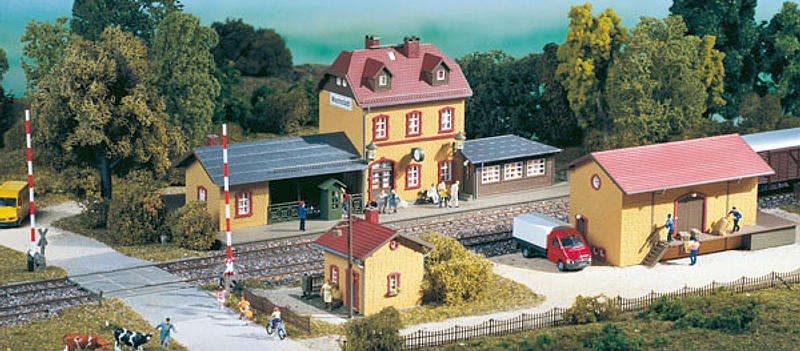 Modelová železnice - H0 Set stavebnic - nádraží "Wachstädt"