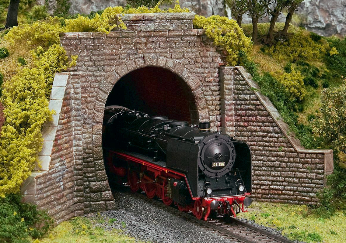 Modelová železnice - H0 Plast - železniční portál kamenné kvádry jedno/dvoukolejný