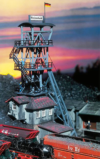 Modelová železnice - H0 Stavebnice - těžební zařízení "Marienschacht"