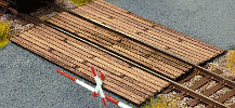 H0 Stavebnice - dřevěný železniční přejezd